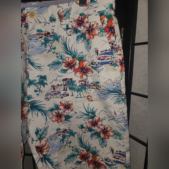 LAST CHANCETommy Hilfiger Shorts - Picture 5 of 7